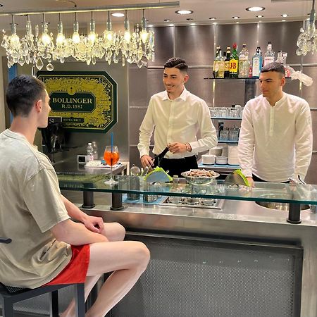 布鲁吉里奥运动风酒店 外观 照片